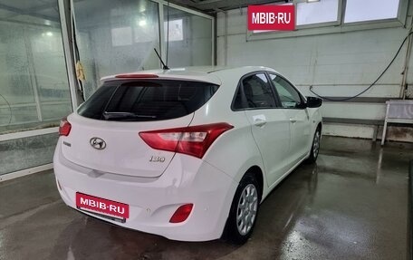 Hyundai i30 II рестайлинг, 2012 год, 1 020 000 рублей, 3 фотография