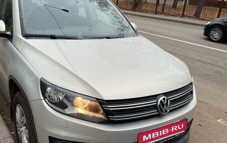 Volkswagen Tiguan I, 2012 год, 1 050 000 рублей, 2 фотография