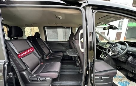 Nissan Serena IV, 2017 год, 2 250 000 рублей, 17 фотография