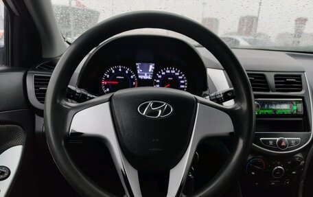 Hyundai Solaris II рестайлинг, 2012 год, 649 000 рублей, 10 фотография