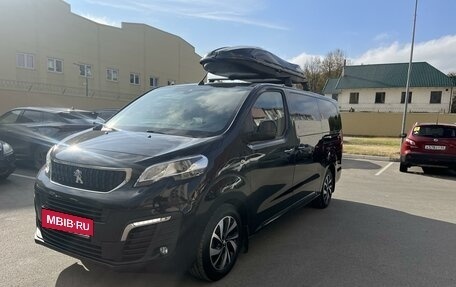 Peugeot Traveller I, 2019 год, 4 350 000 рублей, 2 фотография