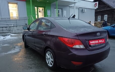 Hyundai Solaris II рестайлинг, 2011 год, 730 000 рублей, 2 фотография