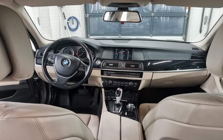 BMW 5 серия, 2011 год, 1 635 000 рублей, 15 фотография