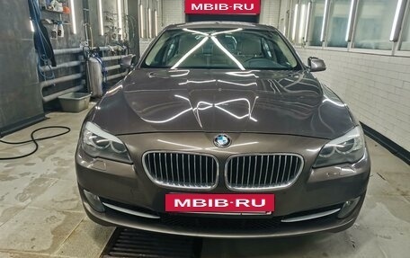 BMW 5 серия, 2011 год, 1 635 000 рублей, 8 фотография