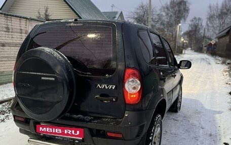 Chevrolet Niva I рестайлинг, 2011 год, 530 000 рублей, 5 фотография