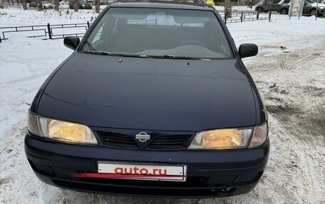 Nissan Almera, 1997 год, 160 000 рублей, 2 фотография