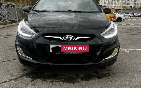 Hyundai Solaris II рестайлинг, 2013 год, 870 000 рублей, 11 фотография