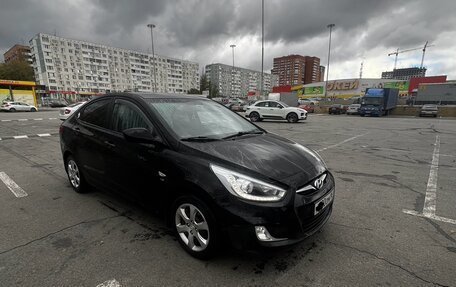 Hyundai Solaris II рестайлинг, 2013 год, 870 000 рублей, 16 фотография