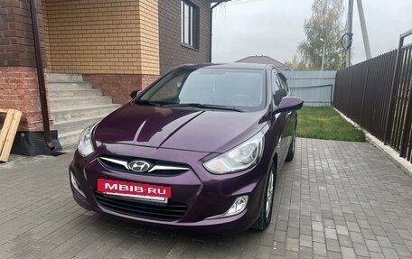 Hyundai Solaris II рестайлинг, 2013 год, 800 000 рублей, 6 фотография