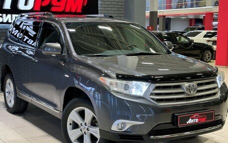 Toyota Highlander III, 2012 год, 2 597 000 рублей, 2 фотография