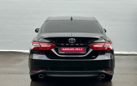 Toyota Camry, 2018 год, 3 150 000 рублей, 4 фотография