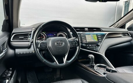 Toyota Camry, 2018 год, 3 150 000 рублей, 6 фотография