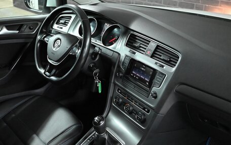 Volkswagen Golf VII, 2013 год, 1 200 000 рублей, 13 фотография