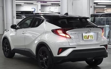 Toyota C-HR I рестайлинг, 2020 год, 1 840 000 рублей, 6 фотография