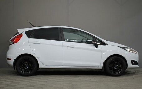 Ford Fiesta, 2017 год, 860 000 рублей, 6 фотография