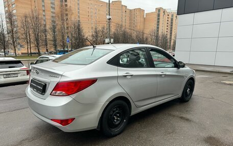 Hyundai Solaris II рестайлинг, 2015 год, 1 080 000 рублей, 4 фотография