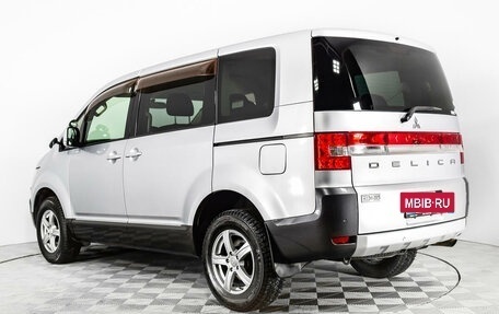 Mitsubishi Delica D:5 I, 2009 год, 1 399 000 рублей, 7 фотография