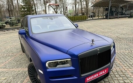 Rolls-Royce Cullinan, 2019 год, 33 000 000 рублей, 9 фотография