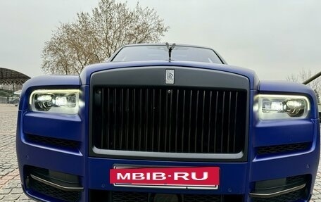 Rolls-Royce Cullinan, 2019 год, 33 000 000 рублей, 34 фотография