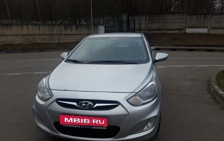 Hyundai Solaris II рестайлинг, 2014 год, 1 050 000 рублей, 14 фотография