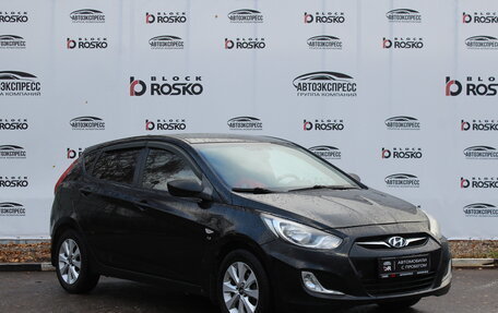 Hyundai Solaris II рестайлинг, 2011 год, 780 000 рублей, 3 фотография