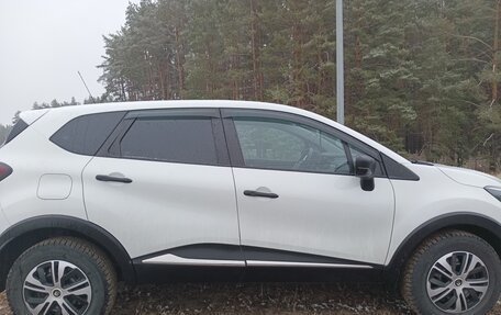 Renault Kaptur I рестайлинг, 2018 год, 1 600 000 рублей, 6 фотография