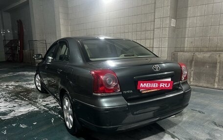 Toyota Avensis III рестайлинг, 2006 год, 999 999 рублей, 3 фотография