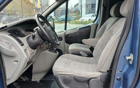 Renault Trafic, 2004 год, 2 200 000 рублей, 22 фотография