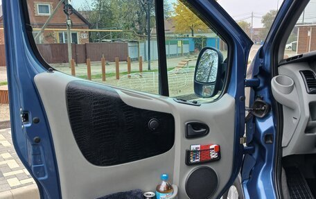 Renault Trafic, 2004 год, 2 200 000 рублей, 27 фотография