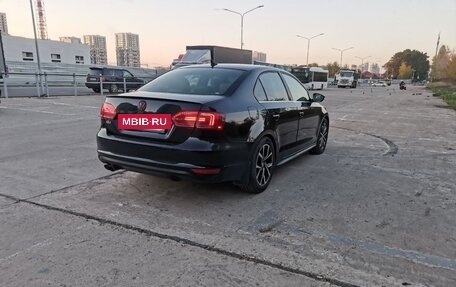 Volkswagen Jetta VI, 2014 год, 1 800 000 рублей, 2 фотография