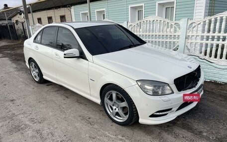 Mercedes-Benz C-Класс, 2010 год, 1 200 000 рублей, 10 фотография