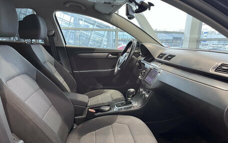 Volkswagen Passat B7, 2012 год, 1 236 000 рублей, 13 фотография