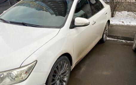 Toyota Camry, 2013 год, 1 695 000 рублей, 3 фотография