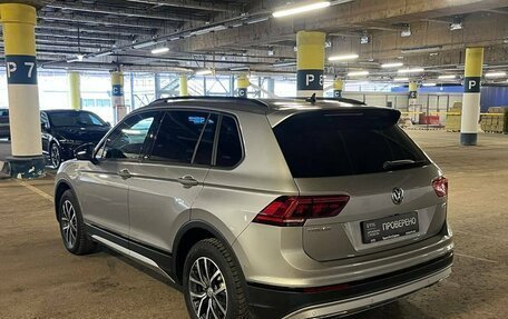 Volkswagen Tiguan II, 2018 год, 2 899 000 рублей, 8 фотография