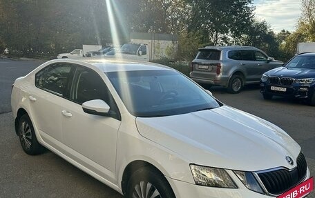 Skoda Octavia, 2018 год, 1 099 999 рублей, 3 фотография