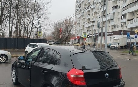 BMW 1 серия, 2009 год, 800 000 рублей, 2 фотография