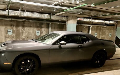 Dodge Challenger III рестайлинг 2, 2019 год, 3 650 000 рублей, 9 фотография