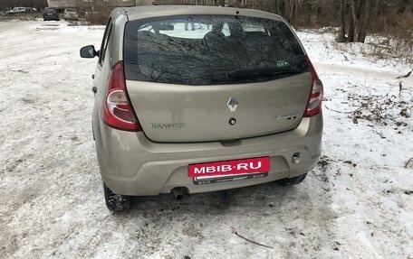 Renault Logan I, 2010 год, 440 000 рублей, 4 фотография