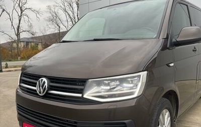 Volkswagen Multivan T6 рестайлинг, 2018 год, 3 820 000 рублей, 1 фотография