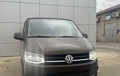 Volkswagen Multivan T6 рестайлинг, 2018 год, 3 820 000 рублей, 3 фотография