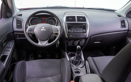 Mitsubishi ASX I рестайлинг, 2013 год, 1 360 000 рублей, 6 фотография