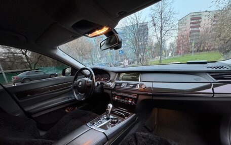 BMW 7 серия, 2012 год, 2 390 000 рублей, 13 фотография