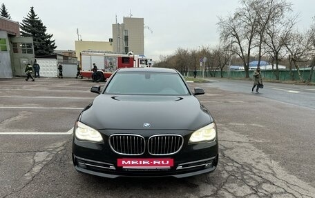 BMW 7 серия, 2012 год, 2 390 000 рублей, 4 фотография