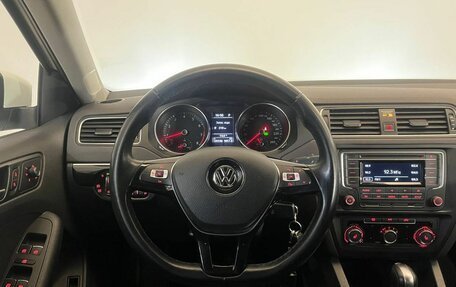 Volkswagen Jetta VI, 2018 год, 1 675 000 рублей, 13 фотография