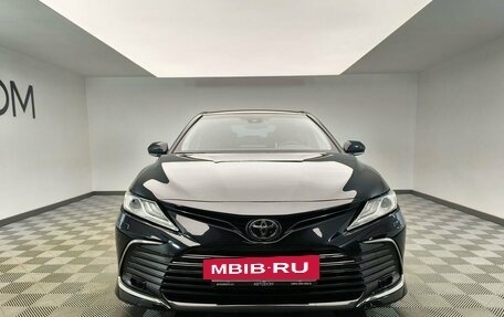 Toyota Camry, 2021 год, 3 557 000 рублей, 2 фотография