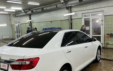 Toyota Camry, 2014 год, 1 670 000 рублей, 3 фотография