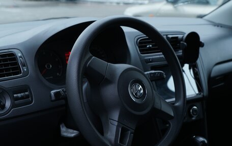 Volkswagen Polo VI (EU Market), 2012 год, 949 999 рублей, 7 фотография