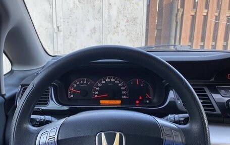 Honda FR-V, 2005 год, 920 000 рублей, 8 фотография