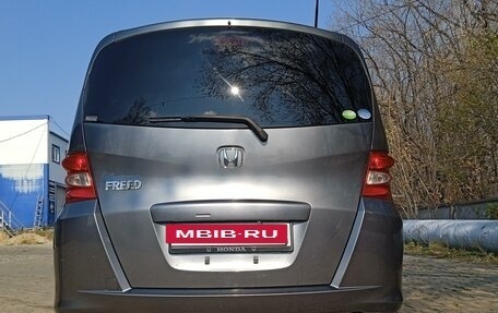 Honda Freed I, 2010 год, 800 000 рублей, 24 фотография