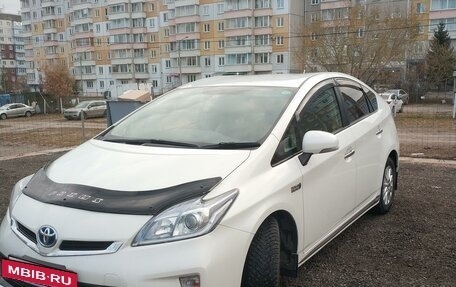 Toyota Prius, 2014 год, 1 570 000 рублей, 3 фотография